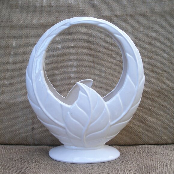 Vintage Art Deco Beswick Pottery Leaf Basket Vase - Picture 1 of 16